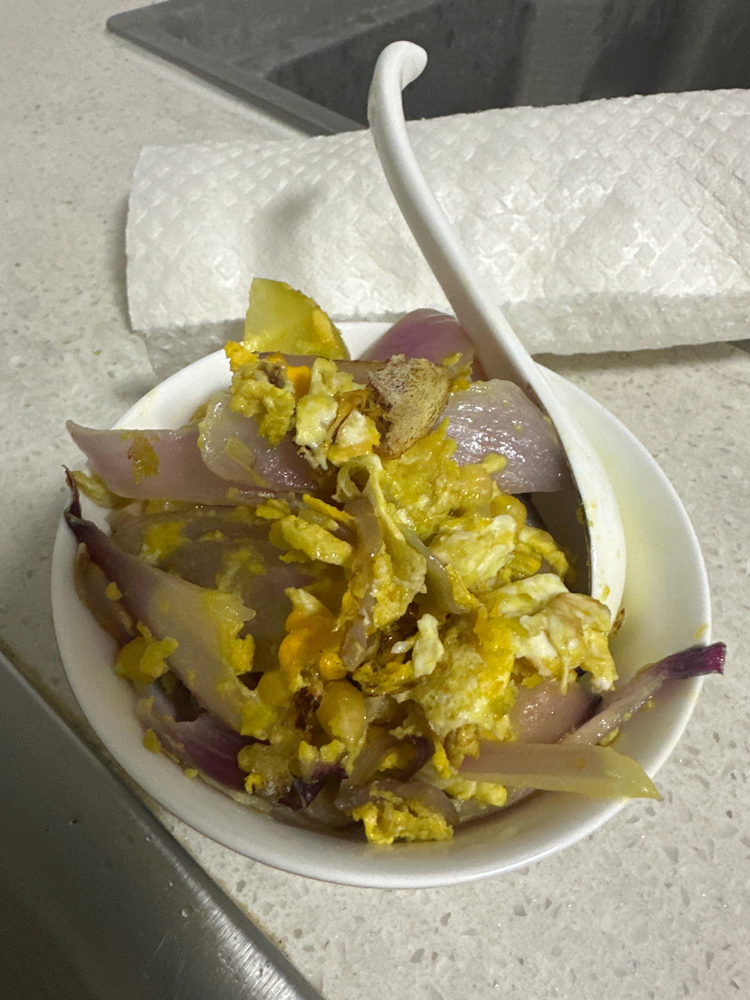 胡萝卜洋葱炒鸡蛋