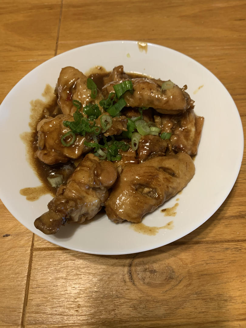 外婆教我的红烧鸡翅·连汤汁都狠好吃！！！