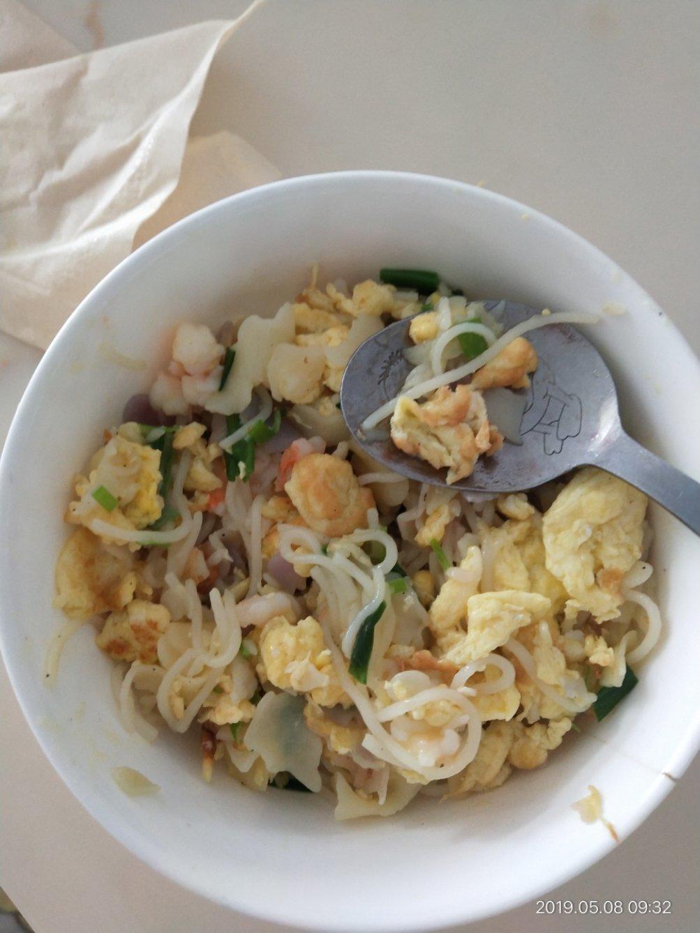 韭菜虾仁炒面