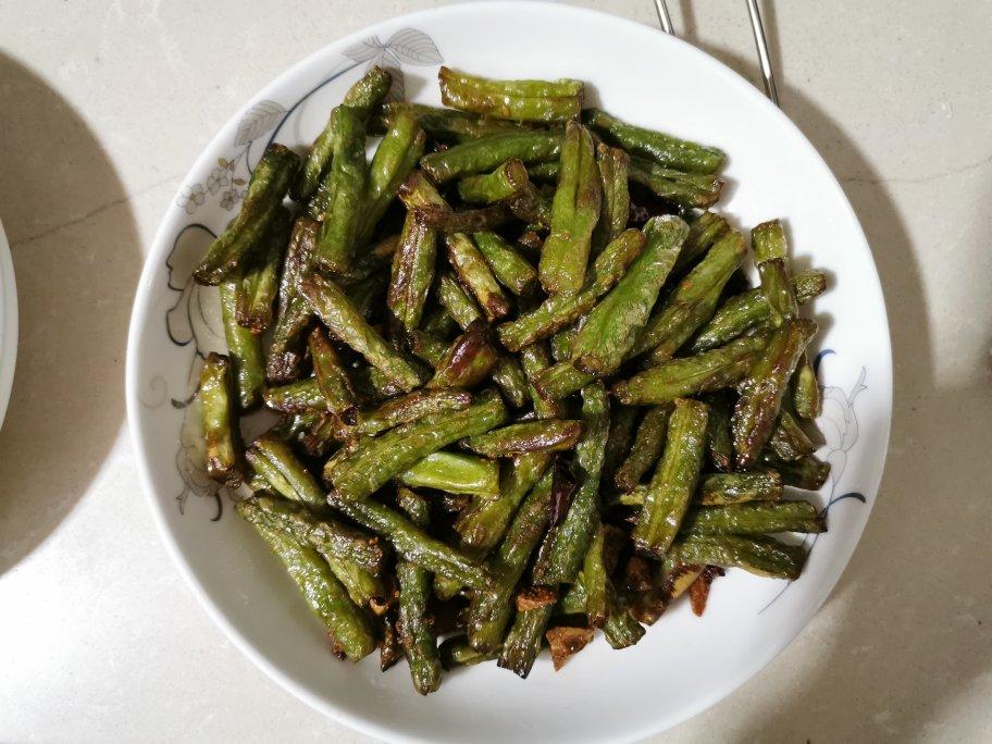 麻麻辣辣的干煸豆角