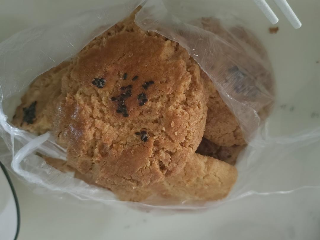 轻轻一按就碎掉的原味桃酥（不输猪油版）