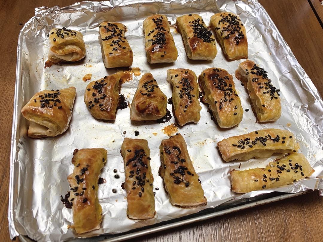 巨好吃❗巨简单❗酥到掉渣的手抓红薯酥饼。