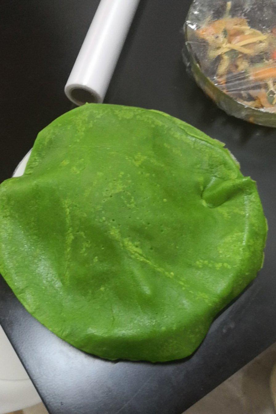 菠菜鸡蛋饼