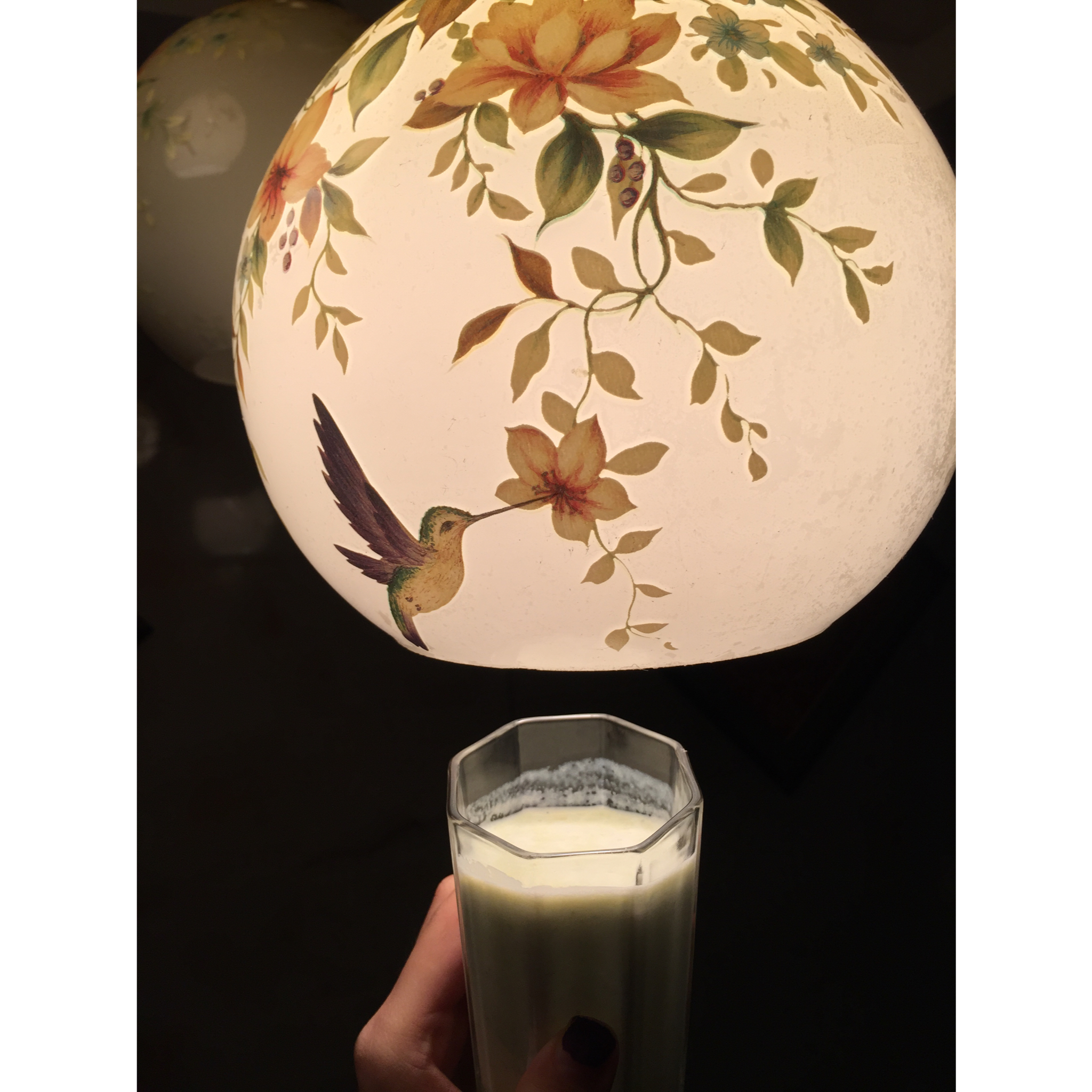 香蕉牛油果奶昔