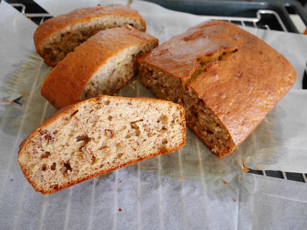 《Tinrry+》健康快手的香蕉核桃蛋糕