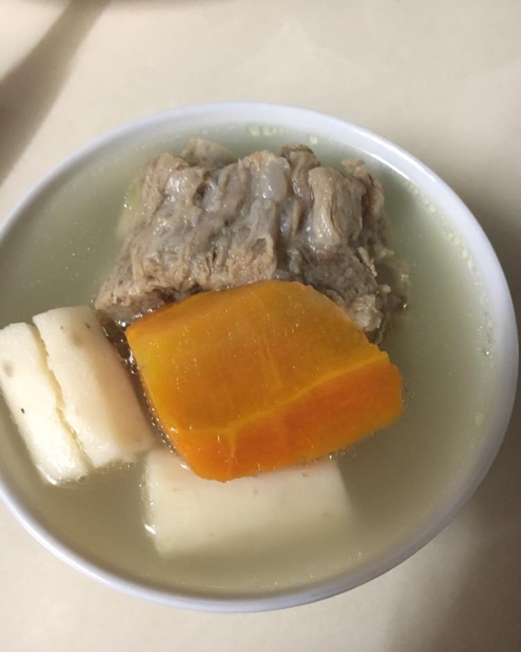 排骨山药胡萝卜汤