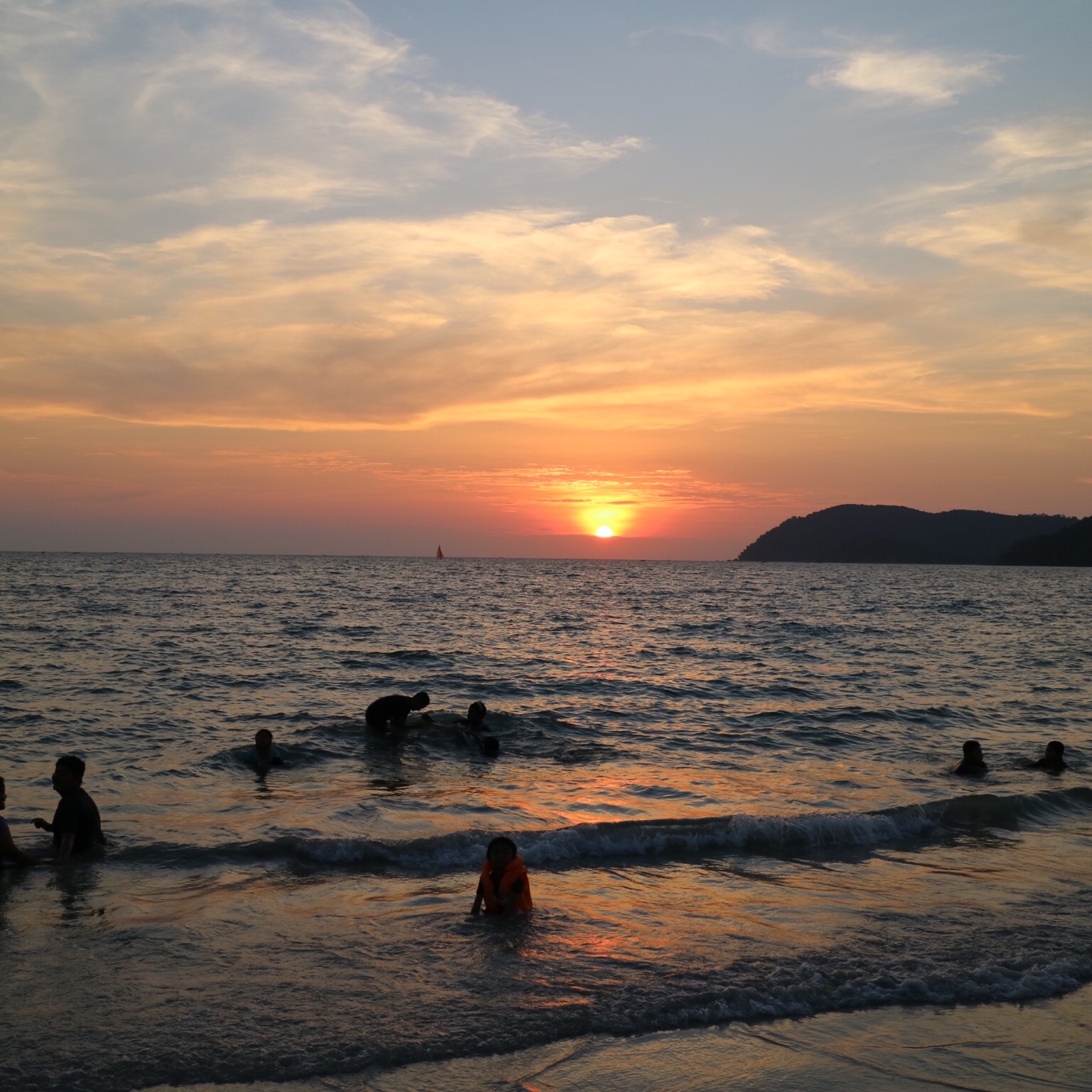 像农药般的丫头