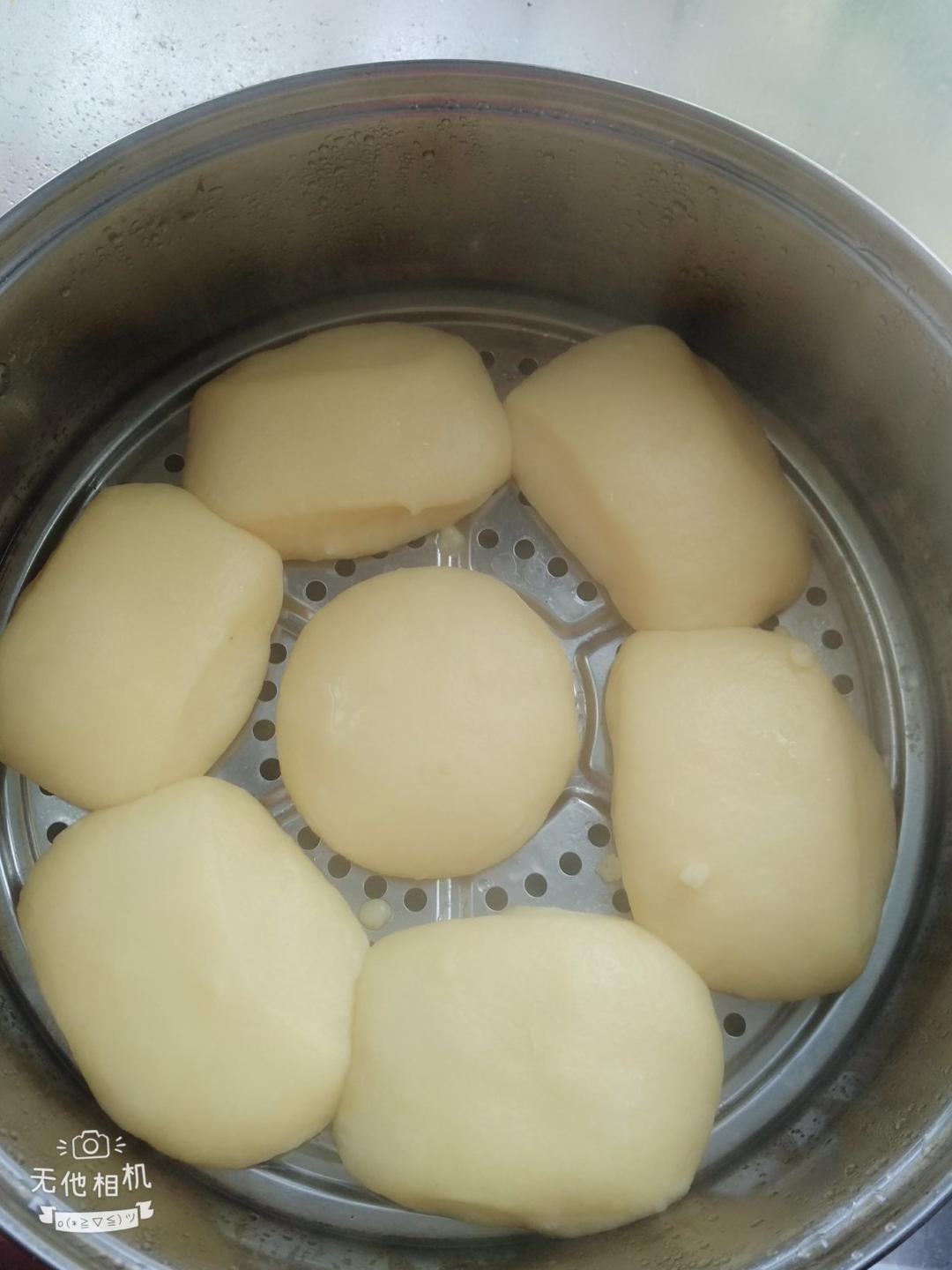 新手也可以--详解如何做出人见人爱、金黄的南瓜馒头