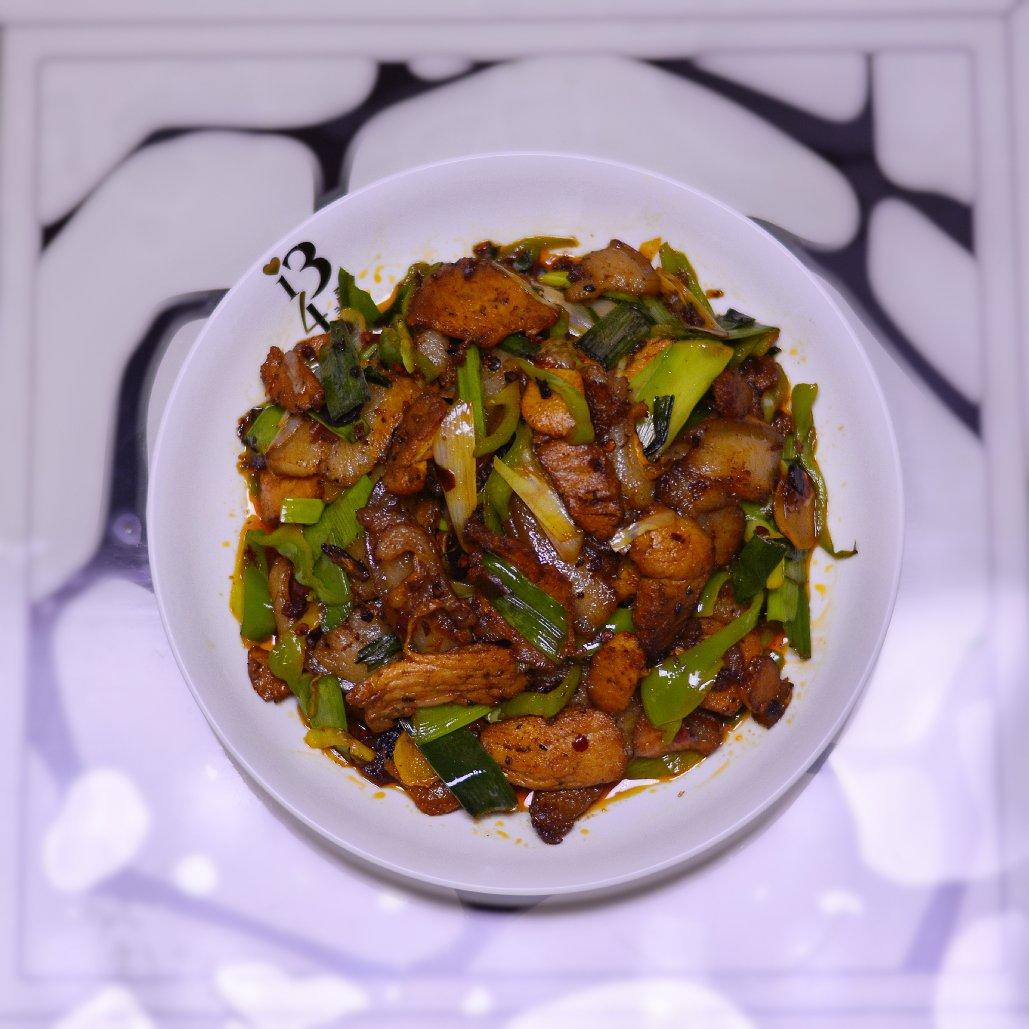厨师长教你：“回锅肉”的正宗做法，先收藏