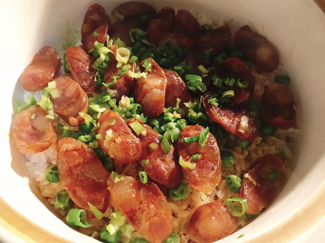 香肠煲仔饭