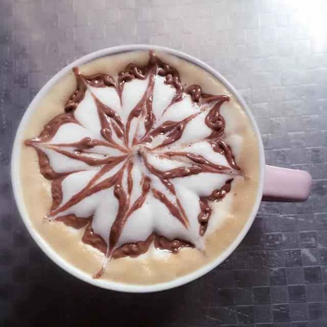 雕花咖啡