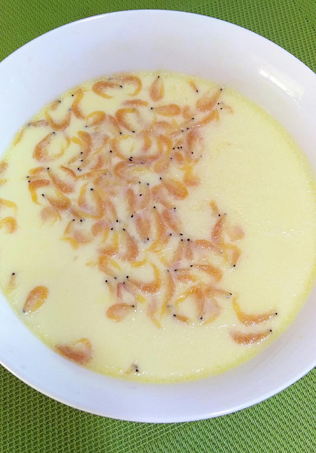 电饭锅巧做鸡蛋羹