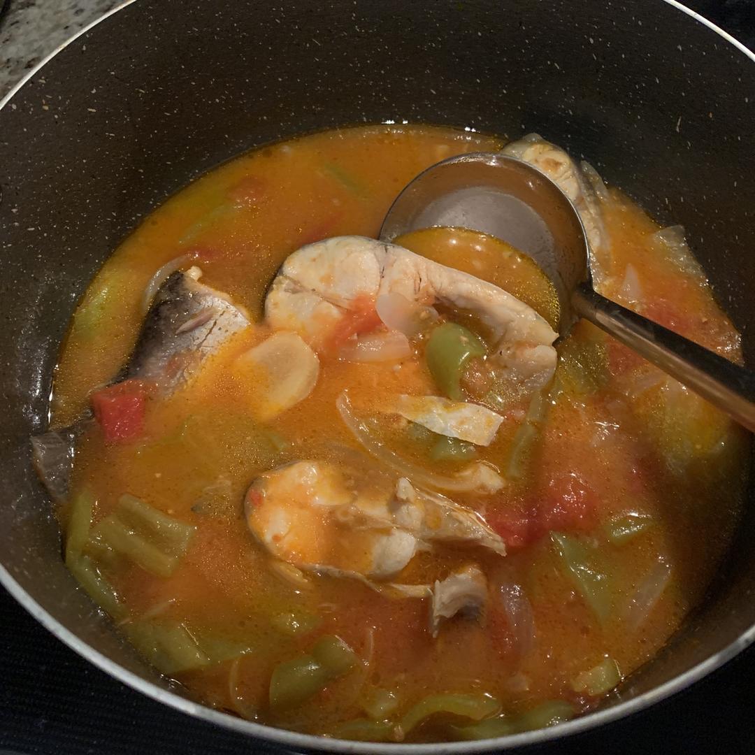 洋葱番茄鳕鱼锅