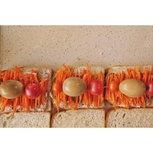 卤蛋菜菜三明治的做法 步骤5