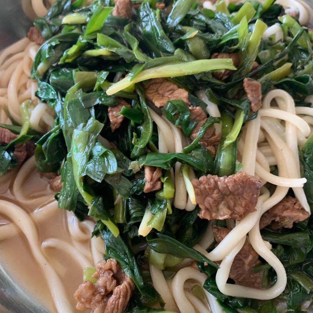韭菜肉拌面