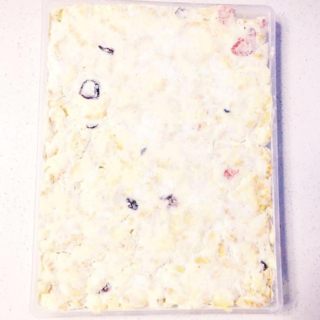 抹茶草莓雪花酥