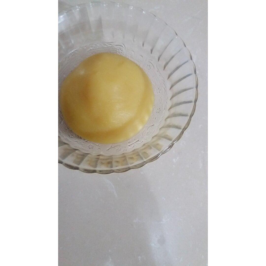 蛋黄酥：抹茶酥：（奶黄味）