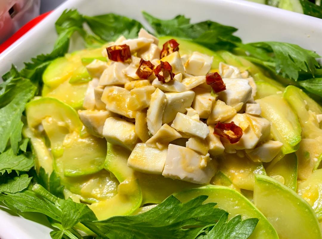 咸蛋黄炒西葫芦