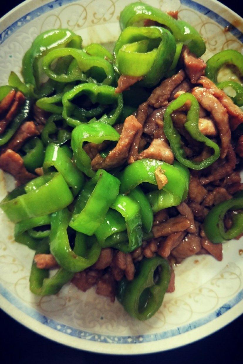 巨下饭的青椒炒肉丝