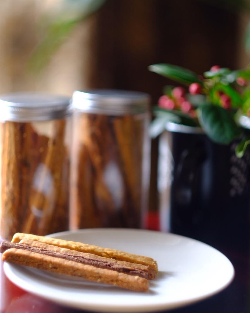 新年伴手礼：柠檬香脆棒饼干