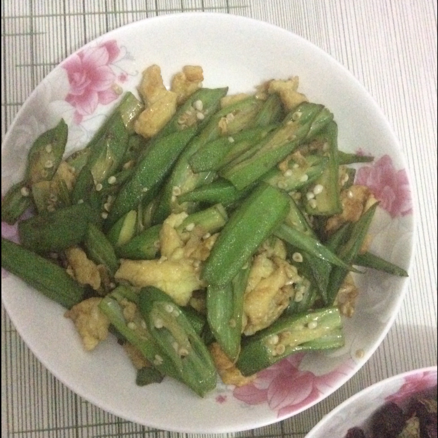 秋葵炒鸡蛋