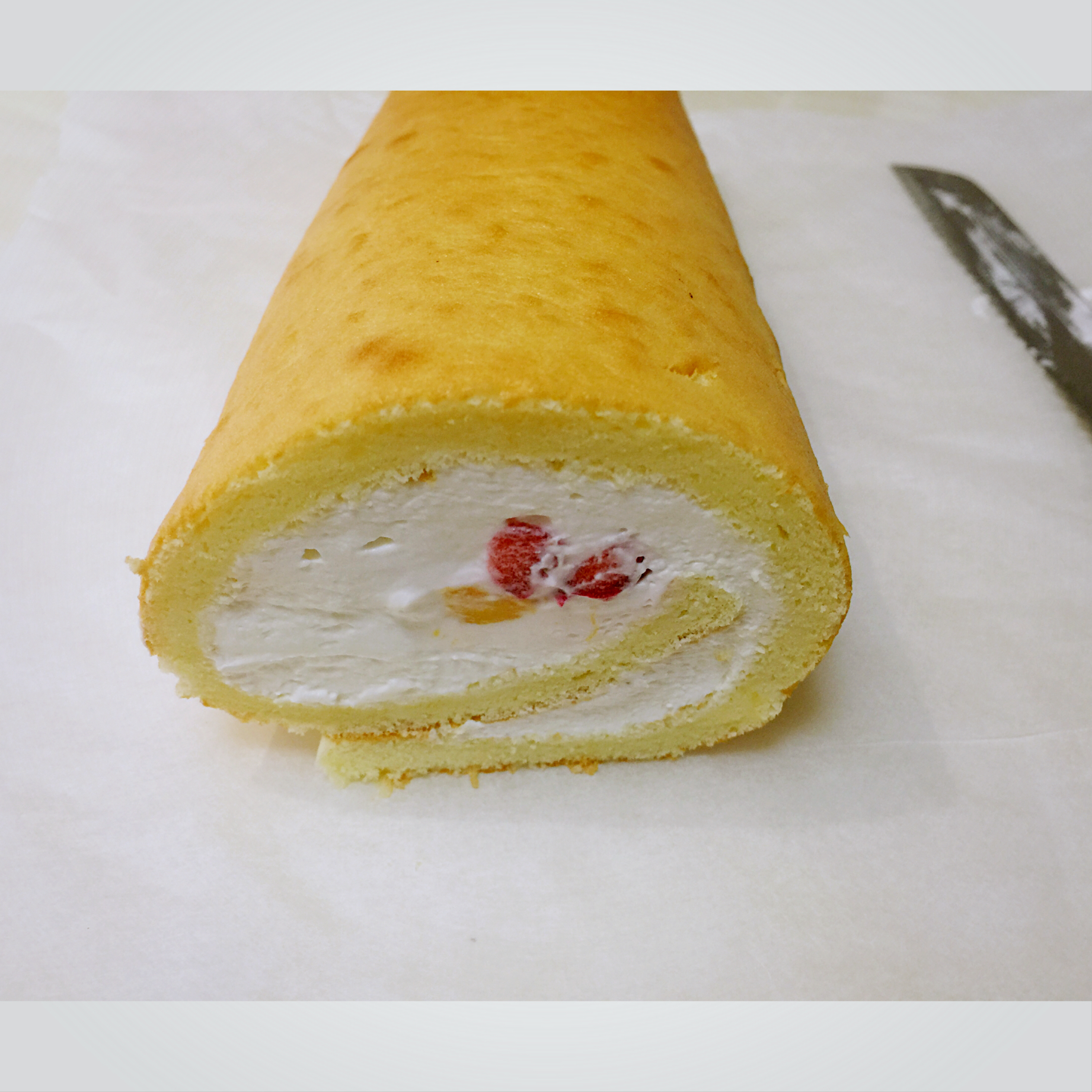 烫面草莓蛋糕卷