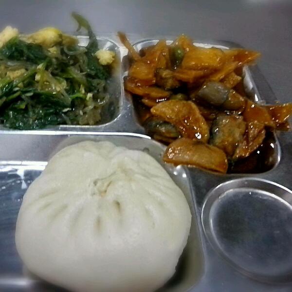 菠菜炒鸡蛋