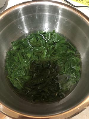 拌菠菜（韩国小菜-五分钟搞定）的做法 步骤4