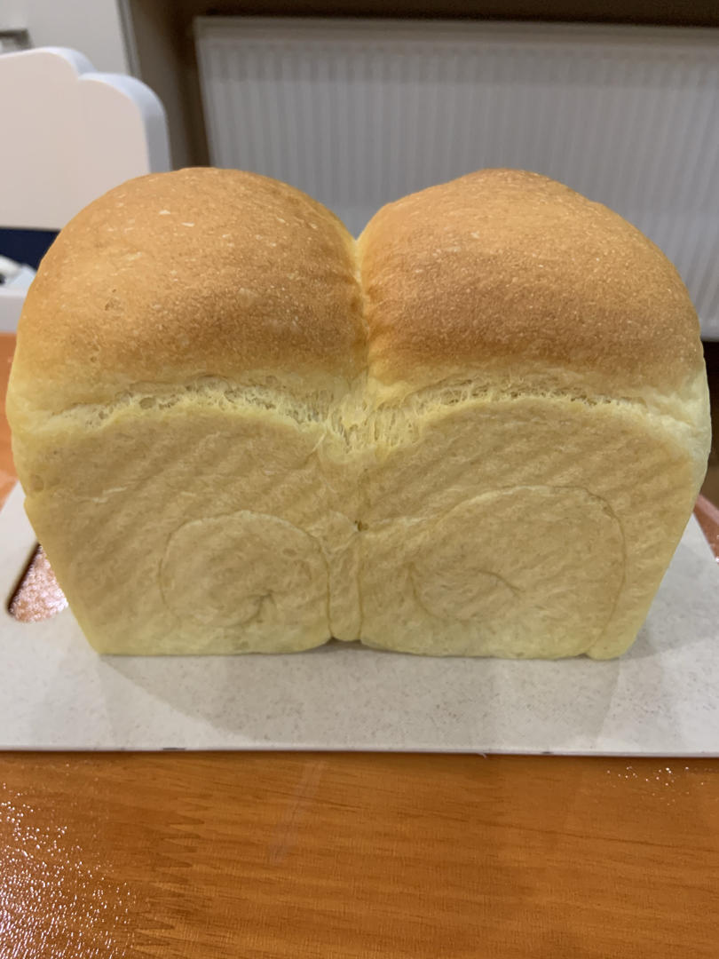 基本鲜奶吐司