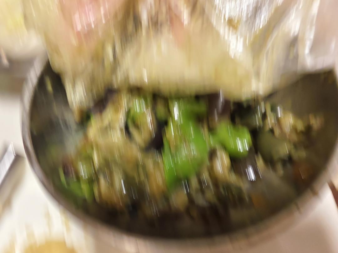 擂辣椒皮蛋茄子