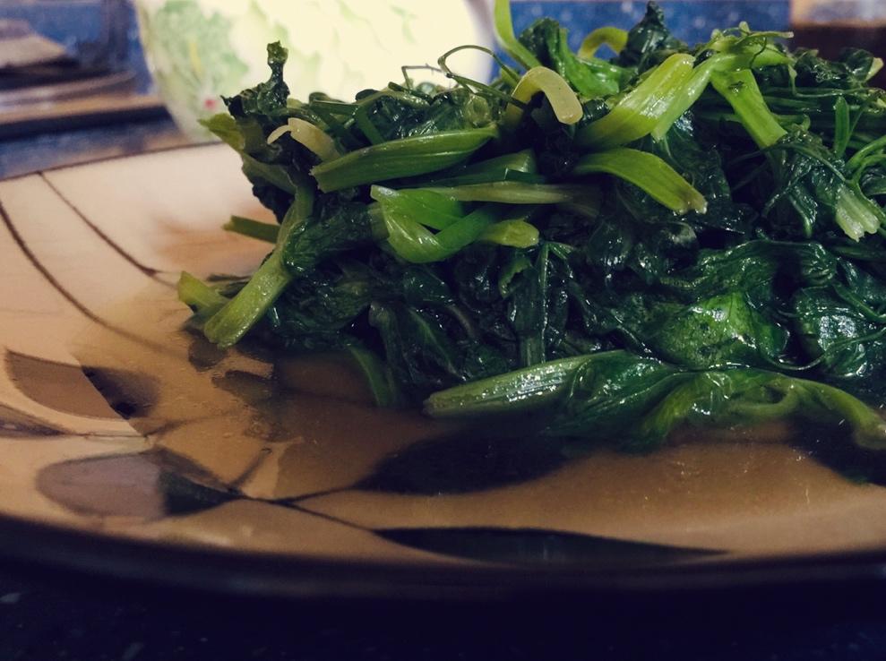 清炒豌豆尖