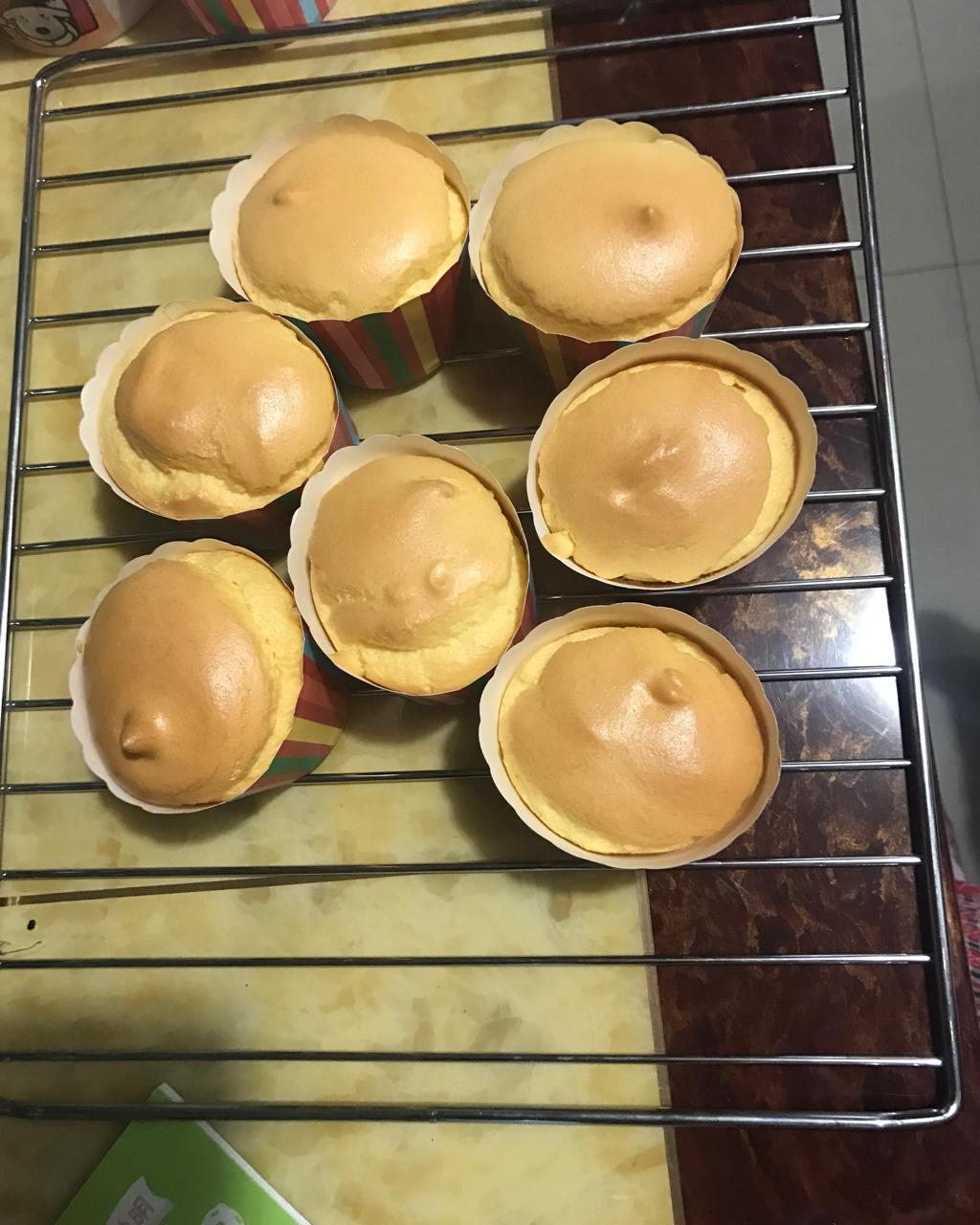 不回缩杯子蛋糕cupcake