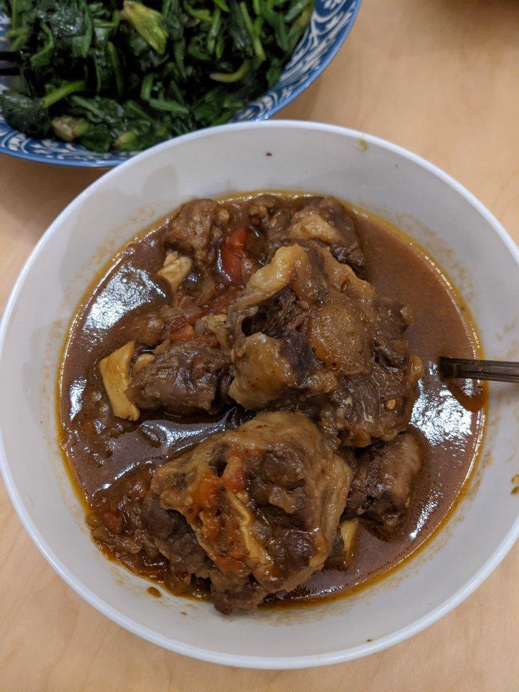 酱焖牛尾