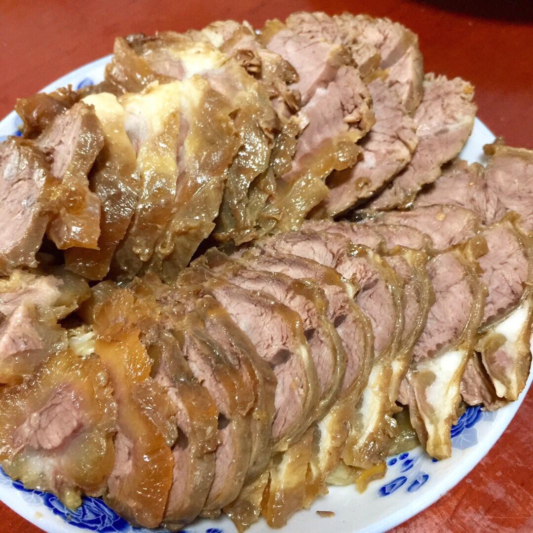 卤牛肉