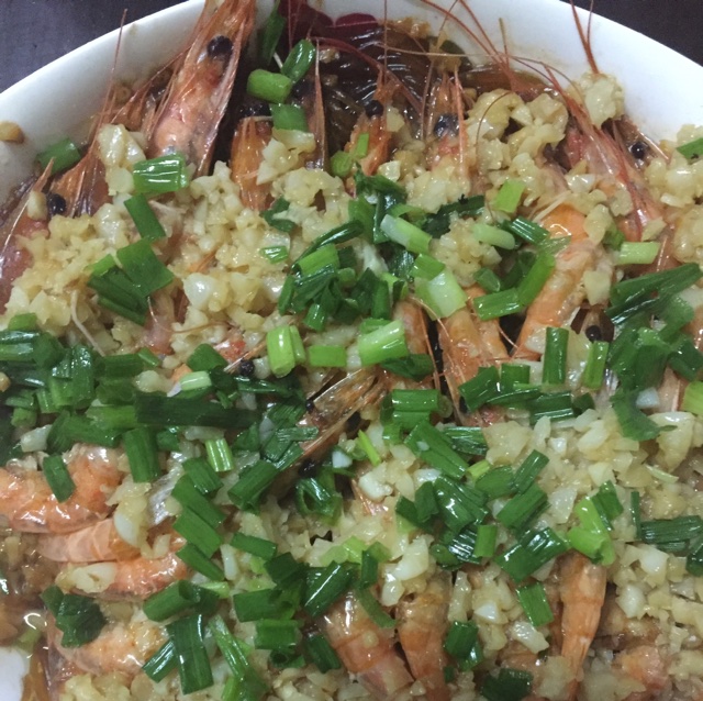 蒜蓉粉丝蒸大虾