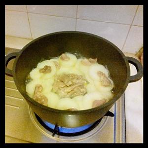 台式咸肉煮罗卜的做法 步骤4