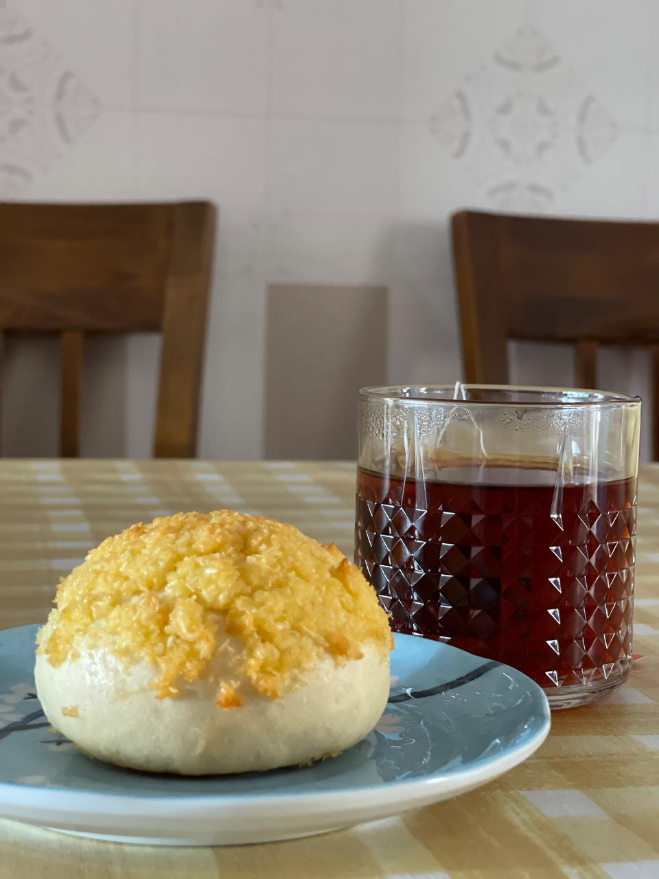 70%中种法鲜奶雪露面包~