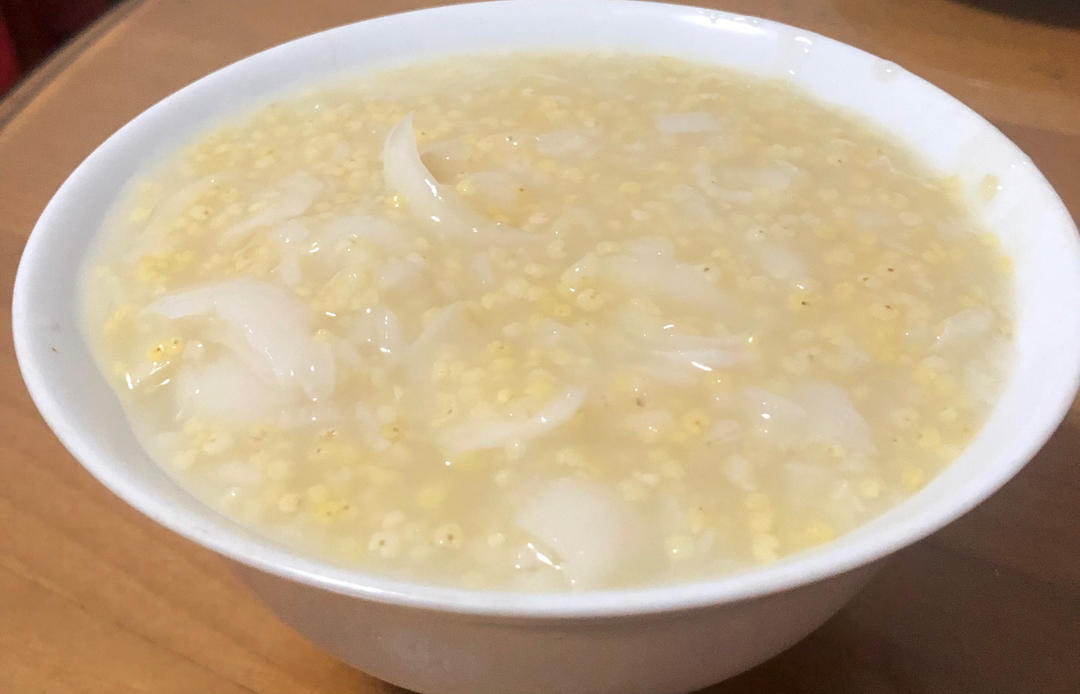 小米百合梨粥