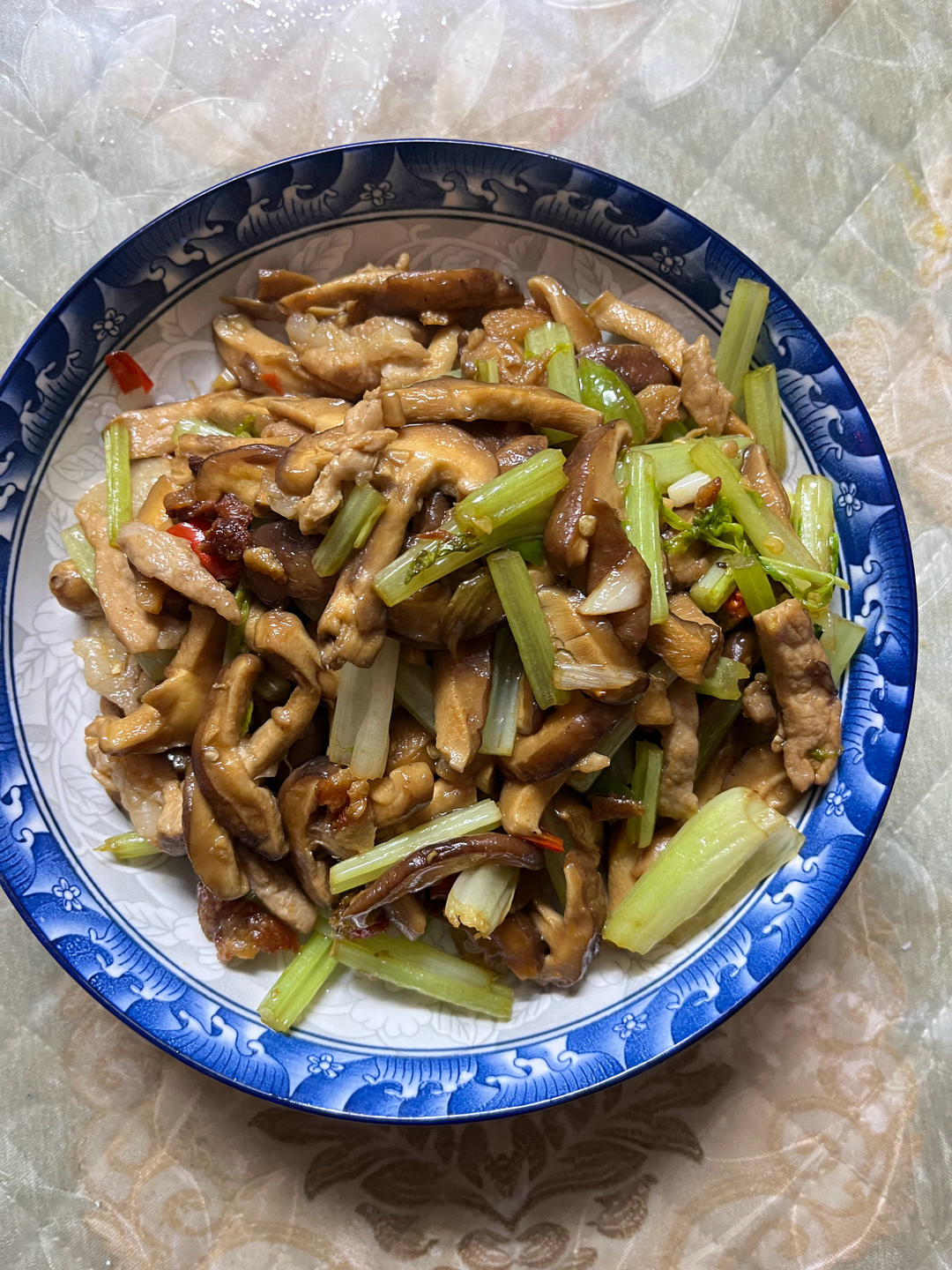香菇这样炒比肉都好吃😋素炒香菇