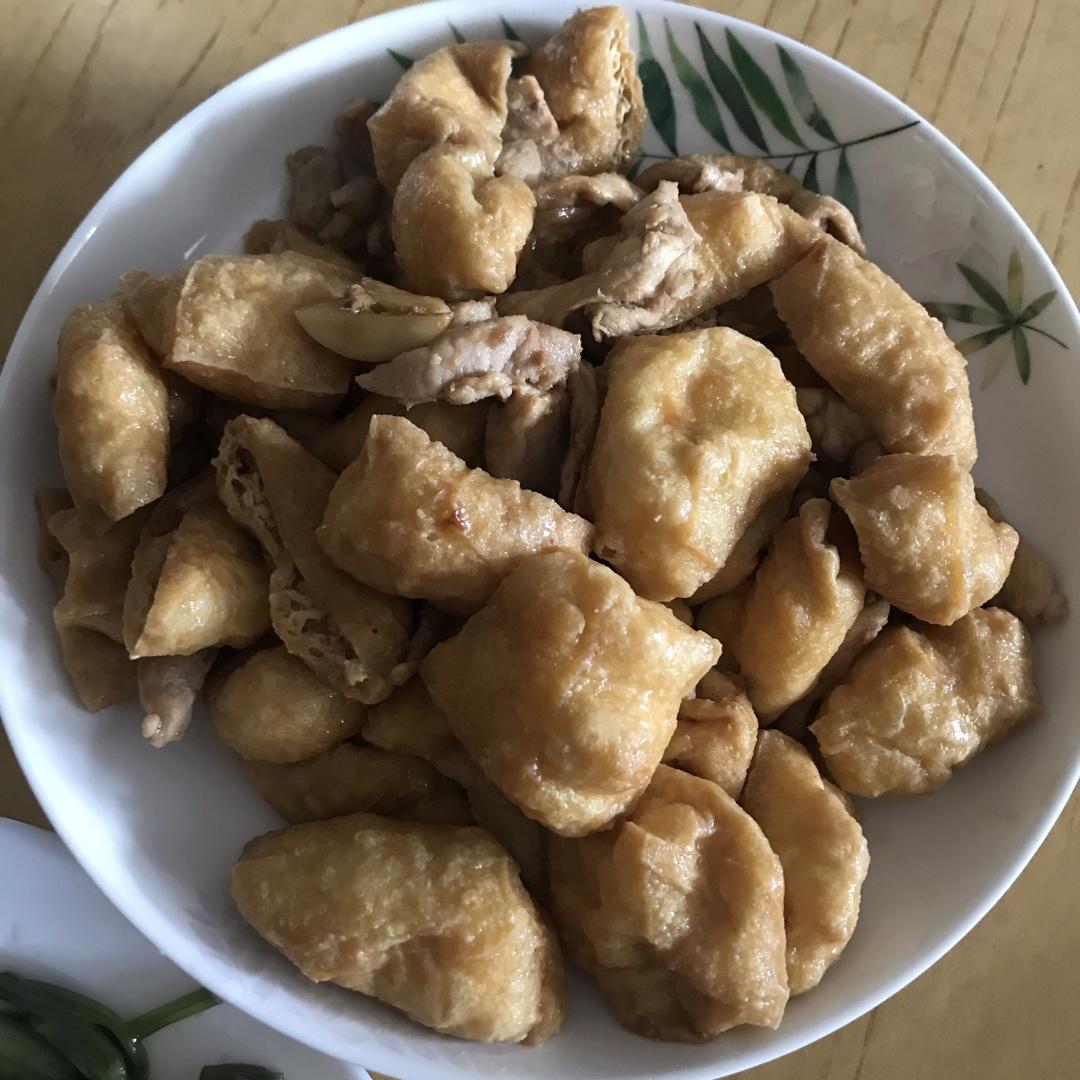 家常油豆腐炒肉