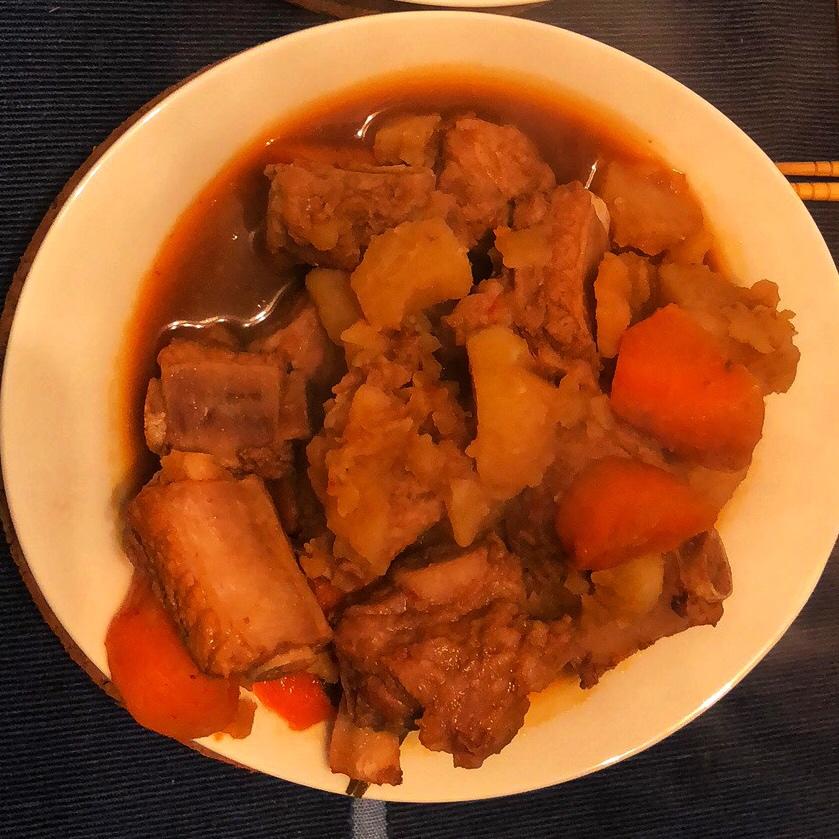 胡萝卜土豆炖排骨