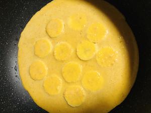香蕉牛奶鸡蛋饼的做法 步骤5