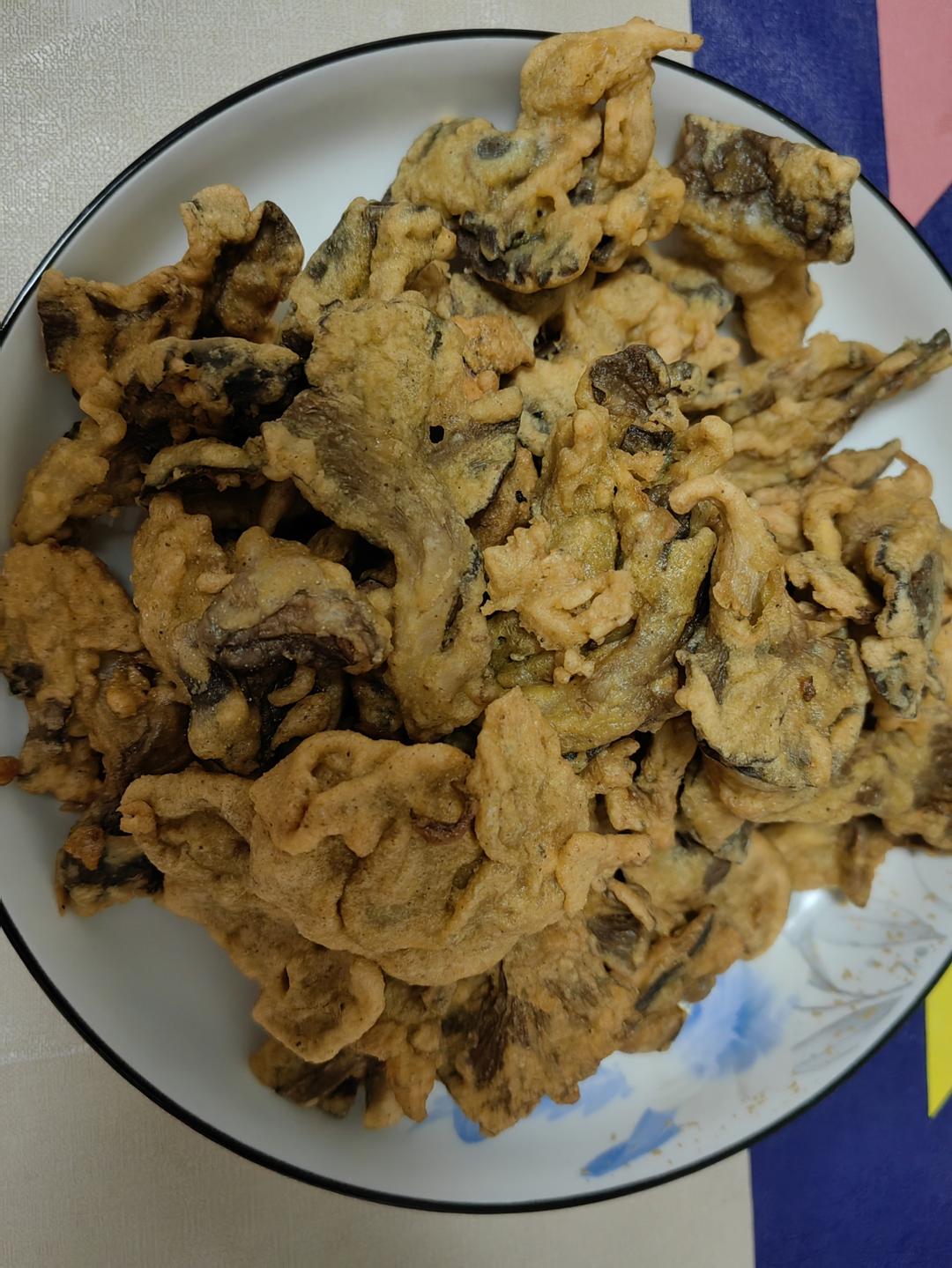 炸蘑菇用不用焯水？裹淀粉还是面粉？厨师长告诉你