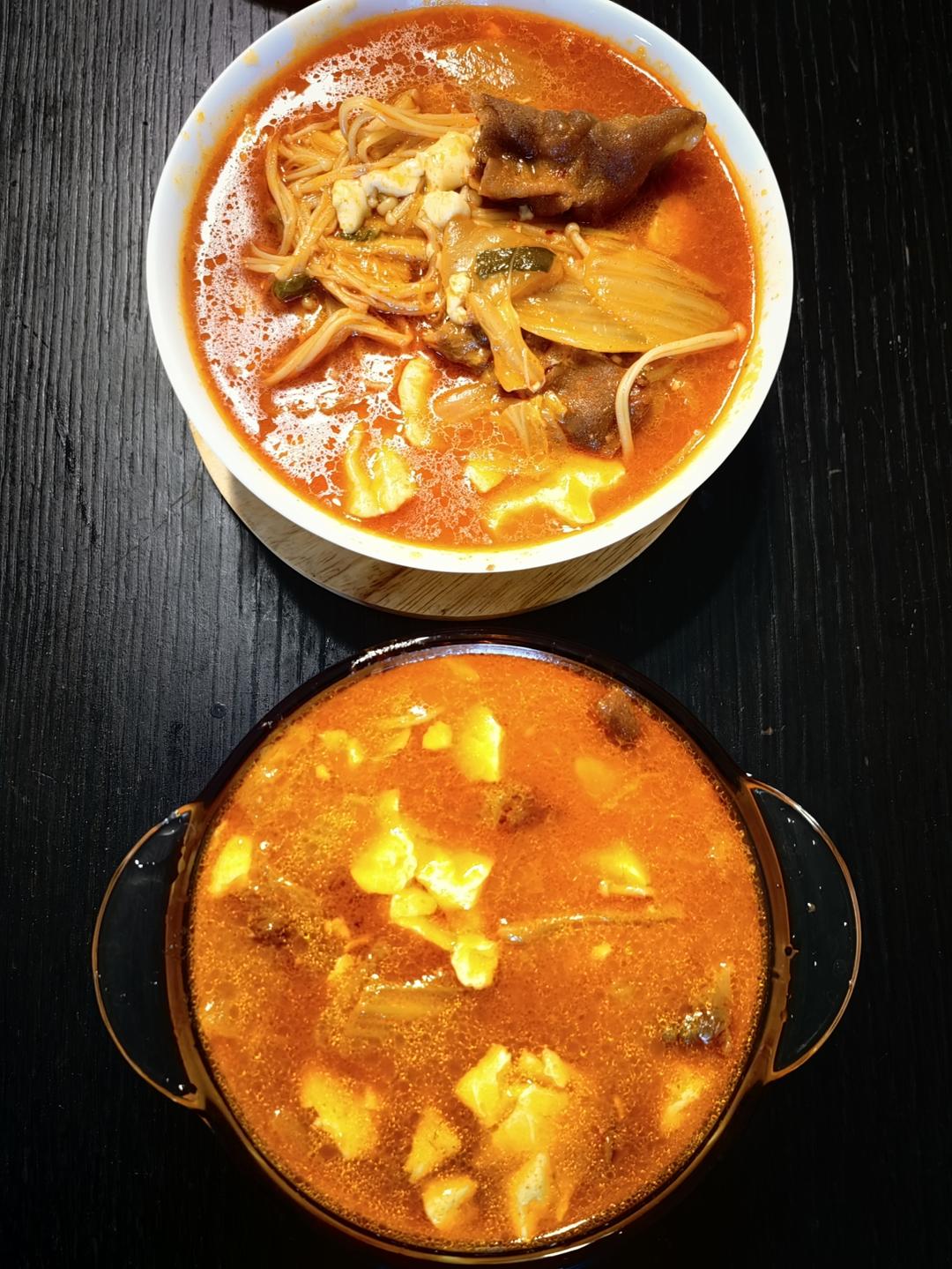 金针菇泡菜肥牛汤锅|妈妈再给我一碗