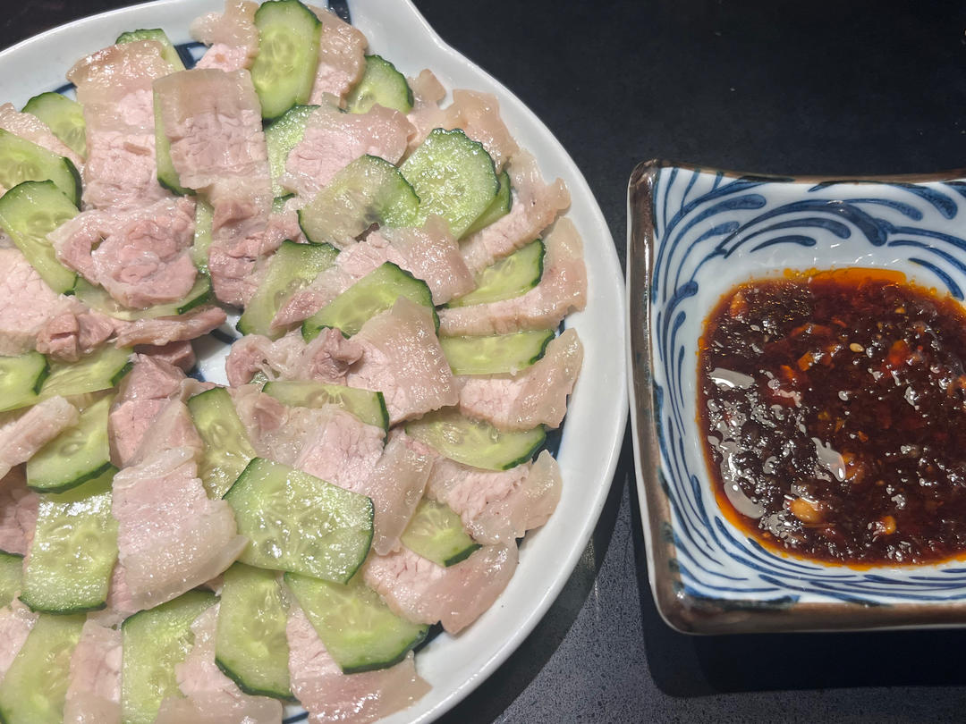 厨师长教你：“蒜泥白肉”的家常做法，看的口水直流