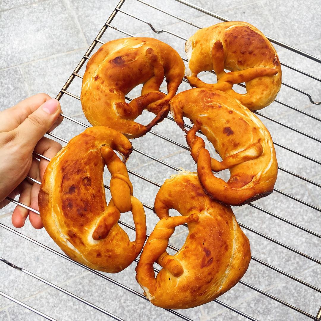 不可挑剔-家常德国碱水面包Bretzel（附四股辫花冠整型手法）