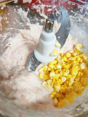 自制鸡肉玉米丸子的做法 步骤5