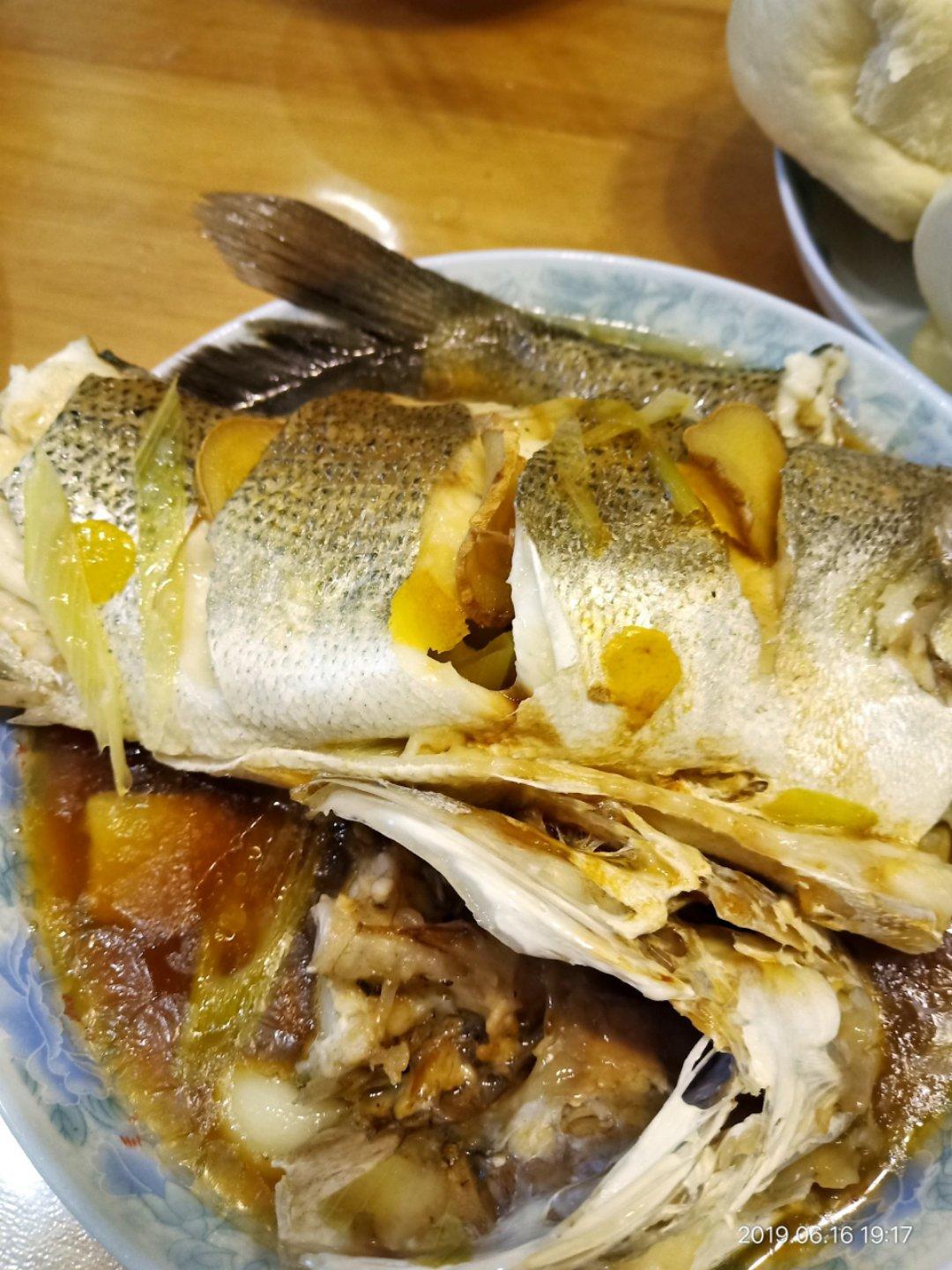 新手零失败的清蒸鲈鱼