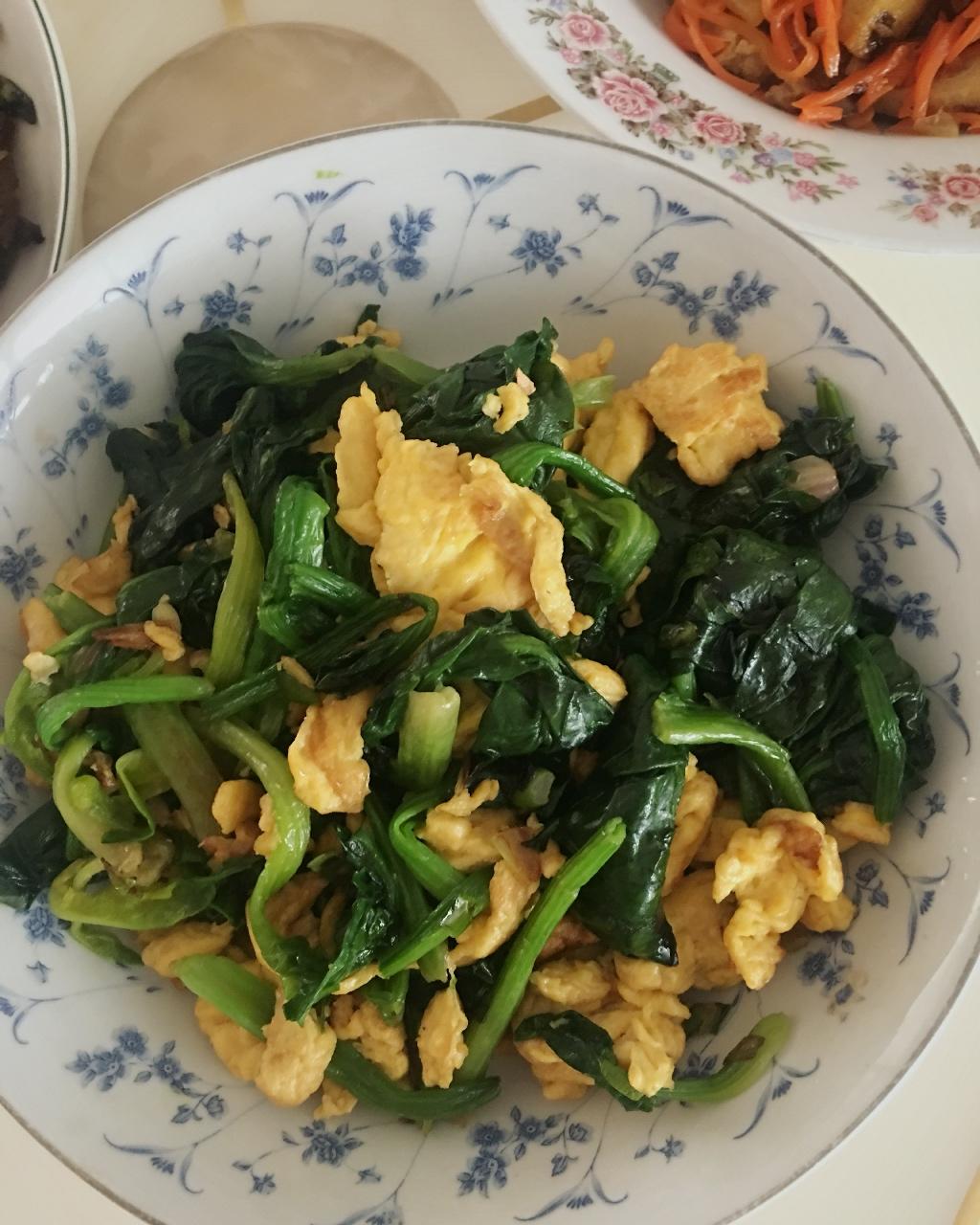 菠菜炒鸡蛋