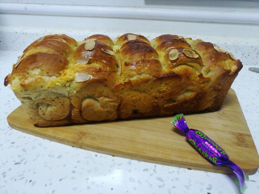 红茶奶酥面包